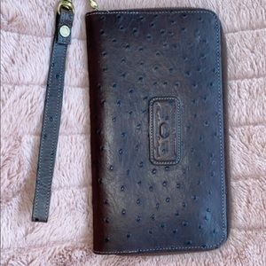 Ostrich Dooney & Bourke zip wallet